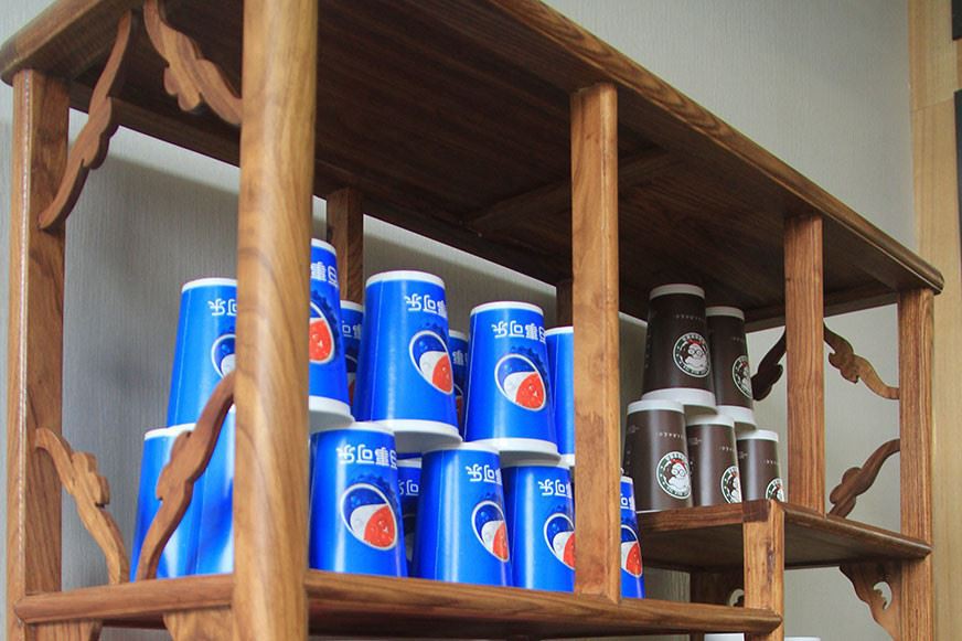 Como garantir a segurança da produção da máquina de tigela de papel?